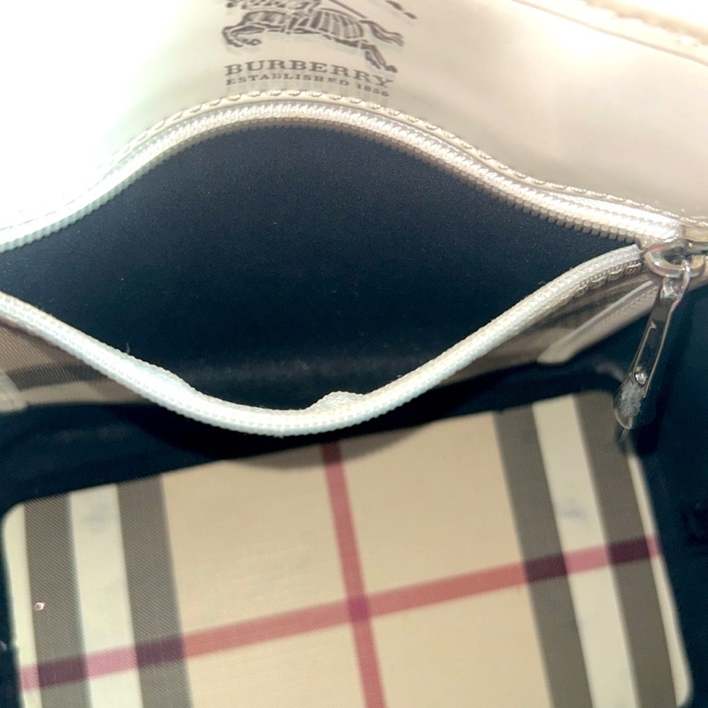 ♥️SOLD♥️BURBERRY Nova Check Tote 100% AUTHENTIC - Picture 10 of 12